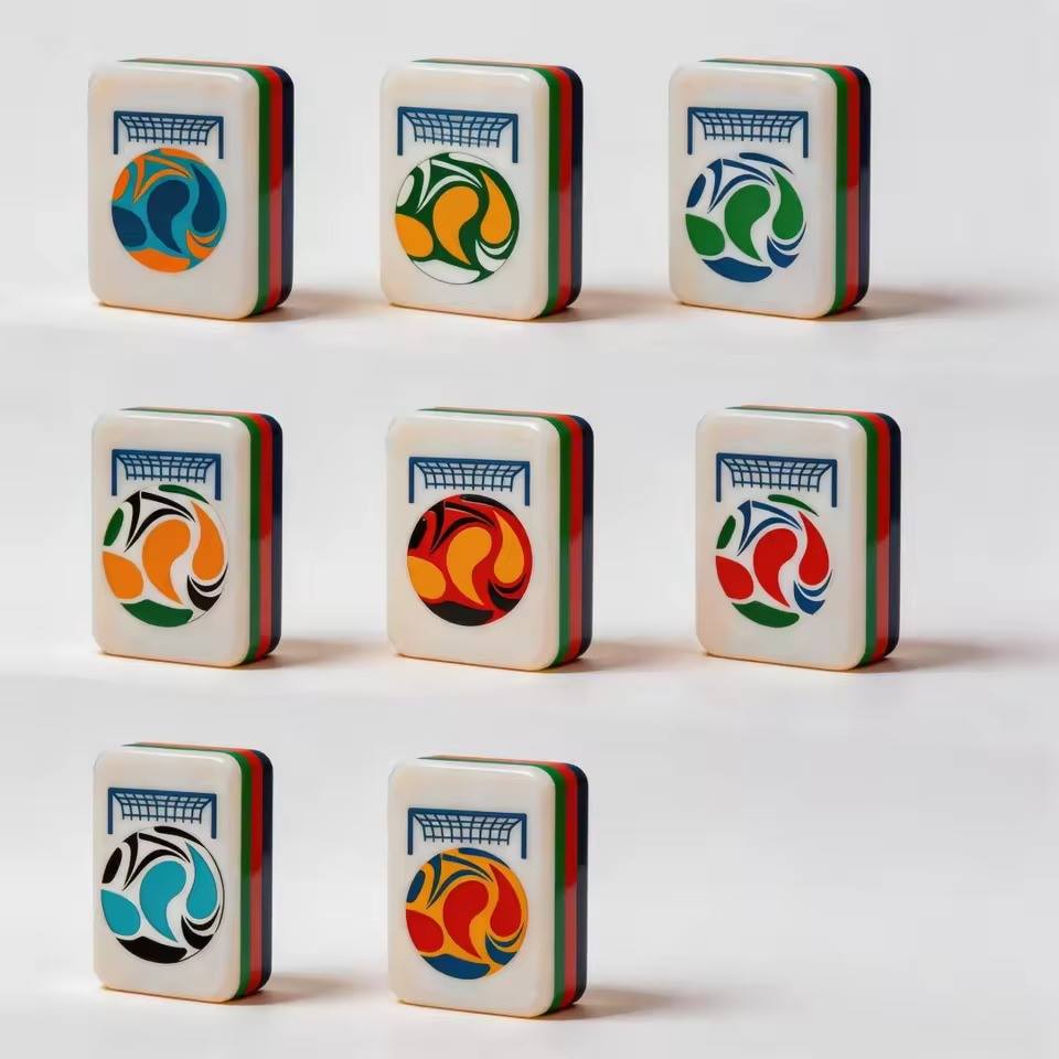 Blush Modern Acrylic Mahjong Set detail view