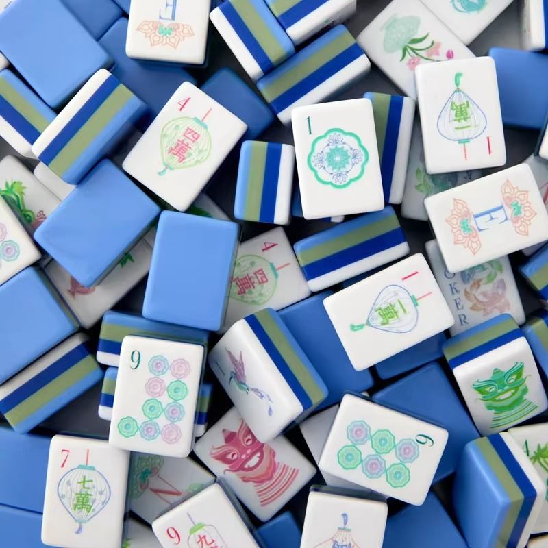 Classic blue American Mahjong set