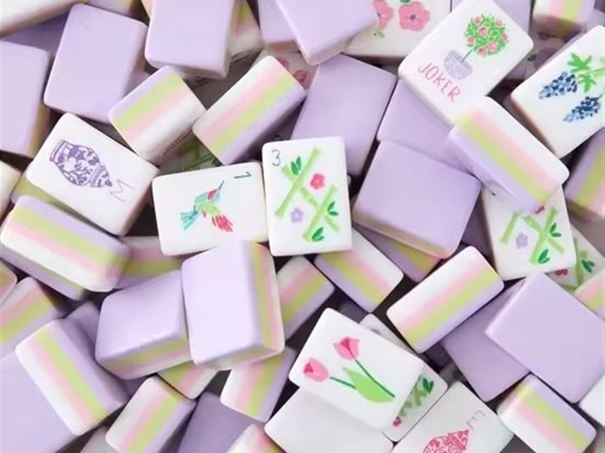 Lavender American Mahjong set